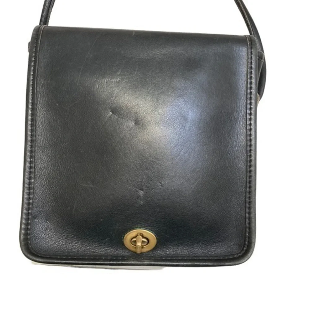 Coach vintage black leather compact pouch crossbody bag